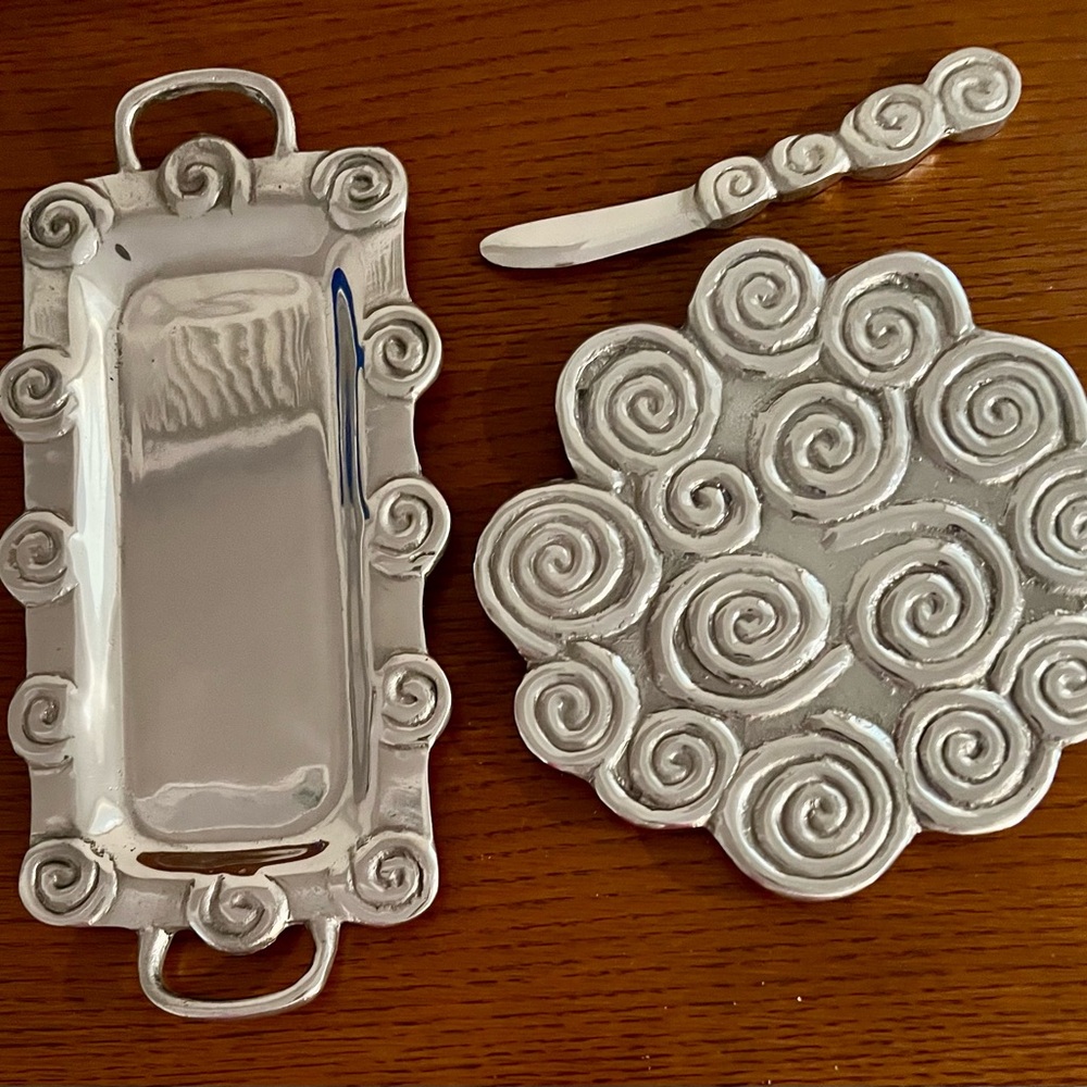 Handcrafted in Mexico, Pewter trivet 8”, tray 11” and spreader